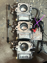 Load image into Gallery viewer, 50 hp Yamaha CARBURETOR SET 62X-14301-00-00 two stroke 1995-2003 62x-10 62X-14302-00-00 62X-14303-00-00 off 2005 50tlr
