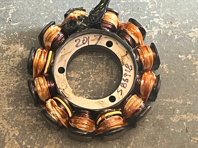 30 25 15 hp Evinrude E-tec STATOR ASSEMBLY 0586918 two stroke 2017 AA AB AF 2009-up