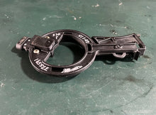 Load image into Gallery viewer, 90 115 hp Johnson 0586343 SENSOR Assy 0335591 Sensor SUPPORT, two stroke OIS 60 degree
