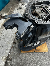 Load image into Gallery viewer, LOCAL PICK UP — f 150 hp Yamaha XCA 25”MIDSECTION UPPER CASING 6DA-45111-00-8D SWIVEL 64E-43311-20-8D EXHAUST 63P-41137-04-CA four stroke 2017 (NEEDS WATER PUMP TUBE)
