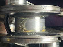 Lade das Bild in den Galerie-Viewer, 150 175 200 hp Yamaha HPDI CRANKSHAFT 68F-11411-00-00 two stroke 2000-01
