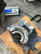 Load image into Gallery viewer, 250 225 hp Yamaha HPDI CRANKCASE BLOCK w COVER 60X-15100-03-1S 60V-00 two stroke 2005-2009
