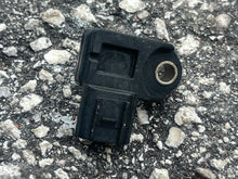 Load image into Gallery viewer, BF 250 hp Honda MAP PRESSURE SENSOR 37830-RNA-A01 intake Four Stroke 2011 2007-up 175 200 225 hp
