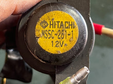 Lade das Bild in den Galerie-Viewer, DT 150 - 225 hp Suzuki PTT RELAY 12v 80a 38410-94551 w Hitachi MS5C-281-1 12v STARTING RELAY 31800-94401 some compatibility ptt relay 100-225 some compatibility starter relay 55-225 hp
