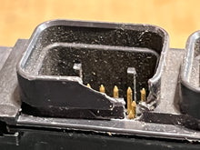 Load image into Gallery viewer, 250 hp Yamaha ECU CONTROL UNIT 60V-8591A-51-00 two stroke HPDI 2005 2006 f8t60071 60v-51 NLA
