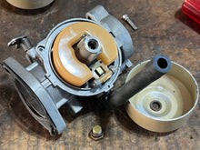 Lade das Bild in den Galerie-Viewer, sold ebay aug2024——90 hp Force Tillotson WB 131a 132a Carburetor Set 828307 828308 two stroke outboard 1996-1997
