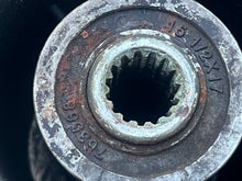 Cargar imagen en el visor de la galería, OMC Volvo Penta Rebel 763568 3-Blade Propeller LH 15 1/2 x 17 Pitch STAINLESS prop 15 spline
