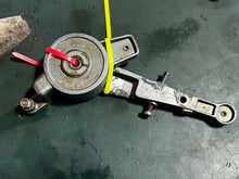 Load image into Gallery viewer, 115 130 hp Yamaha MAGNETO CONTROL LEVER 6E5-41632-01-94 6E5-41631-01-1S 6E5-41632-02-1S 6E5-41631-01-94, MAGNETO CONTROL ROD 688-41636-00-00 two stroke oem 
