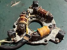 Lade das Bild in den Galerie-Viewer, 40 50 hp Nissan Tohatsu 3C8061032M 3C8061032 Coil Plate Assy Superseded to 3C8061033M 3C8061033 Stator two stroke 2002
