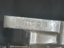 Lade das Bild in den Galerie-Viewer, 90 85 hp Force Tillotson CARBURETOR WB-100c 832061-3 two stroke NEEDS NEW GASKETS - cleaned
