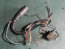 Cargar imagen en el visor de la galería, 25 20 hp Mercury HARNESS ASSY 92436A9 voltage RECTIFIER 816770 853358T1 two stroke OEM
