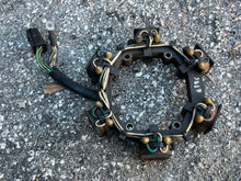 Cargar imagen en el visor de la galería, 250 225 hp Mercury EFI 398-821935A3 Stator 6-pin TWO STROKE 1994-2002 821935A3
