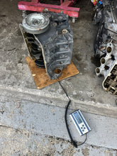 Cargar imagen en el visor de la galería, BF 225 200 175 hp Honda CYLINDER BLOCK ASSY 12000-ZY3-436ZA CRANKSHAFT 13310-RGL-A00 four stroke 2007-up
