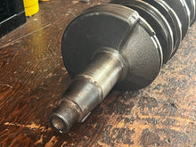Lade das Bild in den Galerie-Viewer, 150 175 200 hp Yamaha HPDI CRANKSHAFT 68F-11411-00-00 two stroke 2000-01
