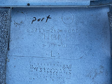 Load image into Gallery viewer, 250 225 200 Tohatsu HZY3-63731-A03ZC HZY3-63736-A03ZC LOWER MOUNT Cover set BF BFT honda Left PORT RIGHT starboard (Long)
