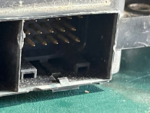 Lade das Bild in den Galerie-Viewer, 225 250 HP Yamaha CDI control unit 62j-85540-00-00 f8t30673 two stroke 76d supersedes for 62J-01
