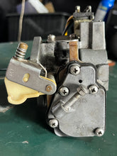 Load image into Gallery viewer, 25 20 15 hp Mercury CARBURETOR 817405T16 817405T19, CHOKE SOLENOID 823433 two stroke
