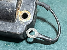 Cargar imagen en el visor de la galería, Yamaha Ignition coil oem 6E5-85570-11-00 cm61-26 1987 - 1994 115 130 150 175 200 225 hp single eyelet
