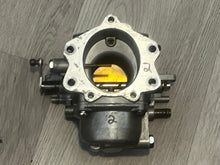 Lade das Bild in den Galerie-Viewer, 250 hp Yamaha CARBURETORS port 2-4-6 61A-14301-03-00 61A- 14302-03-00 61A-14303-03-00 two stroke 76 degree
