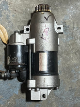 Lade das Bild in den Galerie-Viewer, f 225 200 hp Yamaha STARTING MOTOR ASSY 69J-81800-00-00 81800 four stroke 2002-2010 Mercury STARTER 888333T1
