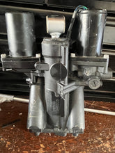 Cargar imagen en el visor de la galería, f 150 hp Yamaha PTT POWER TRIM UNIT 63P-43800-10-00 four stroke 2014
