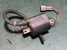 Load image into Gallery viewer, 150 175 200 225 250 hp Yamaha 68F-82310-01-00 IGNITION COIL oem hpdi F6T507
