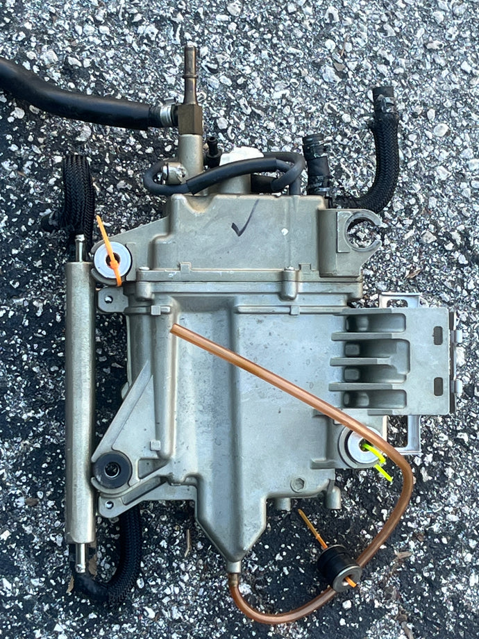 vf 250 225 200 hp Yamaha VST Float Chamber 6CB-14160-10-00 with fuel pump 6CB-13907-10-00 4.2 liter Four Stroke TESTED