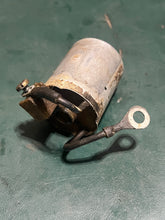 Load image into Gallery viewer, cleaned and relisted july2025—-70 hp Johnson Evinrude 313355 d2 d1 CARBURETOR w linkages, choke solenoid &amp; plunger TWO STROKE oem 0393546 0393547 CARBURETOR with linkages two stroke 1978-88

