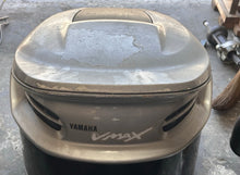 Cargar imagen en el visor de la galería, 200 hp Yamaha TOP COWL AIR DUCT MOLDING 68J-42613-00-3P LOUVER 2 68J-42636-00-3P  DAMPER 68J-42662-00-00 Two Stroke hpdi 2001-2004
