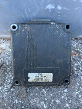 Cargar imagen en el visor de la galería, 250 hp Mercury IGN ECM control Unit 83004417 Ignition ECU 112100-3100 w/ 8300468 EFI ECM Engine Control Unit 830046 8 112100-3120 Two Stroke
