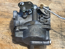 Load image into Gallery viewer, 70 hp Johnson Evinrude 313355 d2 d1 CARBURETOR w linkages, choke solenoid &amp; plunger TWO STROKE oem 0393546 0393547 CARBURETOR with linkages two stroke 1978-88

