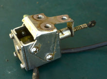 Load image into Gallery viewer, 40 50 hp Yamaha 6E9-86111-01-00 choke solenoid coil with stay , bracket and plunger TWO STROKE 1993
