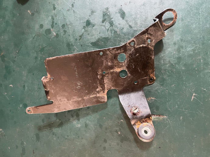 250 225 200 hp Evinrude Ficht  0344636 oil pump BRACKET two stroke OEM