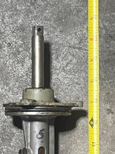 Cargar imagen en el visor de la galería, DT 150 200 hp Suzuki 25” SHIFT ACCEL HOUSING 26110-87D00 CLUTCH ROD CONNECTOR X 25611-87D10 SHIFT SHAFT 23111-87D10 YOKE 25131-87D01 Two Stroke 1986-87
