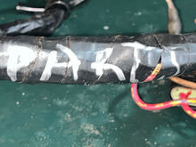 Lade das Bild in den Galerie-Viewer, PARTS ONLY 25 35 hp Johnson Evinrude 0586044 MOTOR CABLE electrical harness 1997-2003 3 cylinder two stroke
