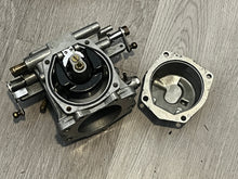 Lade das Bild in den Galerie-Viewer, 250 hp Yamaha CARBURETOR 3 61A-14101-03-00 two stroke 76 degree
