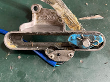 Lade das Bild in den Galerie-Viewer, vf 90 hp Yamaha SHIFT LEVER ROD 6EK-44121-00-00 CONTROL BRACKET 6EK-44117-01-00 &amp; Sensor FOUR STROKE 2016-2024
