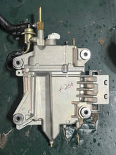 Load image into Gallery viewer, f 250 hp Yamaha VST FLOAT CHAMBER ASSY 6P2-14180-01-00 6P2-14180-00-00  FUEL PUMP 6P2-13907-00-00 PRESSURE REGULATOR 6P2-13906-00-00 four stroke 2005-06
