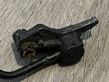 Load image into Gallery viewer, 135 150 175 200 hp Mercury THROTTLE LEVER 41022 41095T 410952 CONTROL ROD 814929 CAM 815539T two stroke 1992-1996
