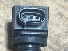 Cargar imagen en el visor de la galería, DF 50 hp Suzuki 33410-87L00 Ignition Coil 2009-2022 four stroke 40 - 100 hp
