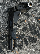 Lade das Bild in den Galerie-Viewer, DF 150 hp Suzuki SWIVEL BRACKET for 25” models 43111-96J10-0EP four stroke 2006-2016 some 175 200 hp compatibility
