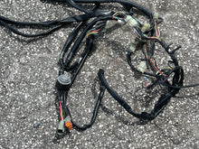 Load image into Gallery viewer, BF 250 225 200 hp Honda KEY SWITCH PANEL HARNESS 32545-ZY6-003 SWITCH 35100-ZY6-003 20’ MAIN HARNESS 32205- ZY6-020AH four stroke 2011
