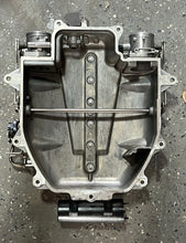 Load image into Gallery viewer, DF 250 225 200 hp Suzuki 13140-93J02 COLLECTOR COVER assy 13310-93J01 THROTTLE BODY NO.1 13320-93J00 NO.2 13730-93J00 VACUUM CHAMBER 2007 four stroke

