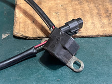 Load image into Gallery viewer, DF 90 hp Suzuki IGNITION TIMING Coil32160-87J10 2004-17 four stroke 32160-87L00 80-300 hp
