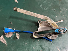 Lade das Bild in den Galerie-Viewer, vf 90 hp Yamaha SHIFT LEVER ROD 6EK-44121-00-00 CONTROL BRACKET 6EK-44117-01-00 &amp; Sensor FOUR STROKE 2016-2024
