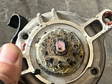 Lade das Bild in den Galerie-Viewer, 175 150 135 115 hp Ficht Evinrude STARTER MOTOR 0586287 two stroke 2000-2005 compatibility with some other hps
