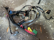 Lade das Bild in den Galerie-Viewer, f 115 hp Yamaha engine WIRE HARNESS ASSY 68V-82590-20-00 2002-2003
