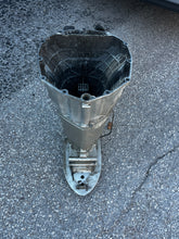 Lade das Bild in den Galerie-Viewer, parts only BF 250 225 hp Honda 25” EXTENSION CASE 40201-2Y3-612ZB four stroke
