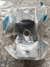 Cargar imagen en el visor de la galería, Volvo Penta mount RUBBER CUSHION 3853805 sterndrive ts 4.3 5.0 5.7 GL Gxi OSi Gi OSx OMC
