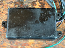 Cargar imagen en el visor de la galería, 135 150 175 200 hp Mercury OIL INJECTION WARNING UNIT 41470A8 Two Stroke 1977-1988 6 Cylinder superseded to 41470A11
